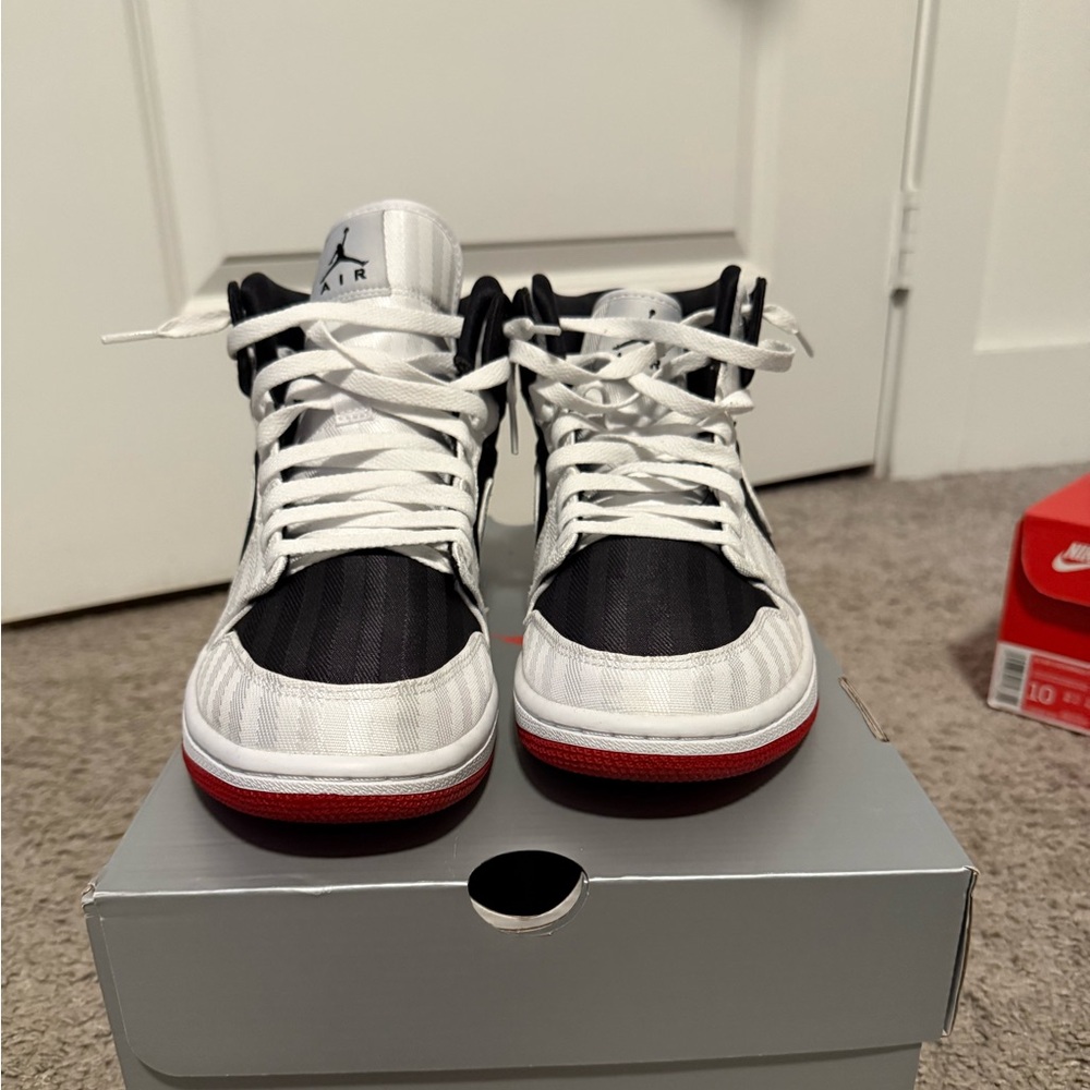Air Jordan 1 Black and White High-Top Sneakers - worn once - original box